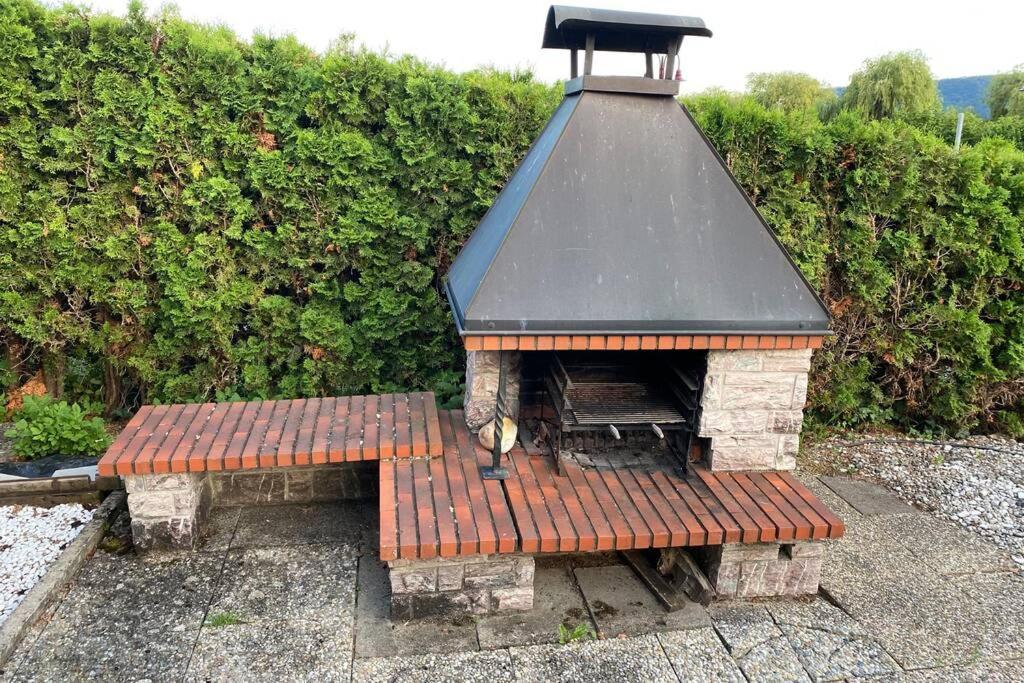 Die Seeblume - Ferienwohnung Mit Pool Und Seeblick Bodman-Ludwigshafen Buitenkant foto