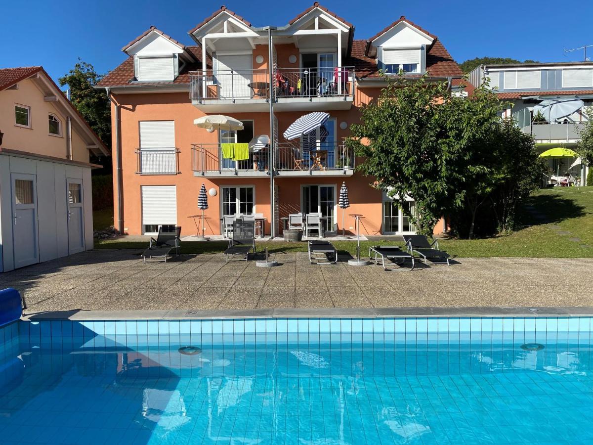 Die Seeblume - Ferienwohnung Mit Pool Und Seeblick Bodman-Ludwigshafen Buitenkant foto
