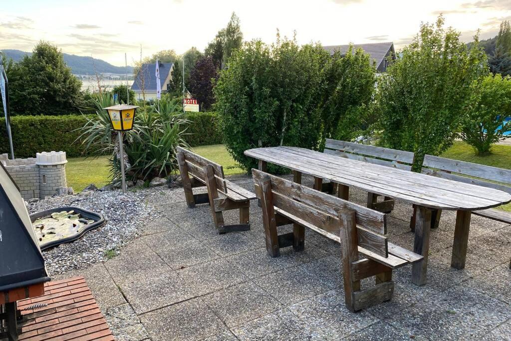 Die Seeblume - Ferienwohnung Mit Pool Und Seeblick Bodman-Ludwigshafen Buitenkant foto